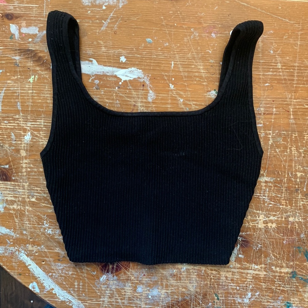 Babaton Sculpt Knit Cropped Tank